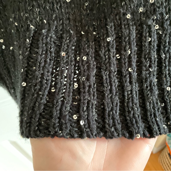 Sequins Black Top - Picture 3 of 5